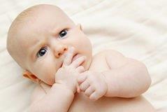 baby-thinking-27733811